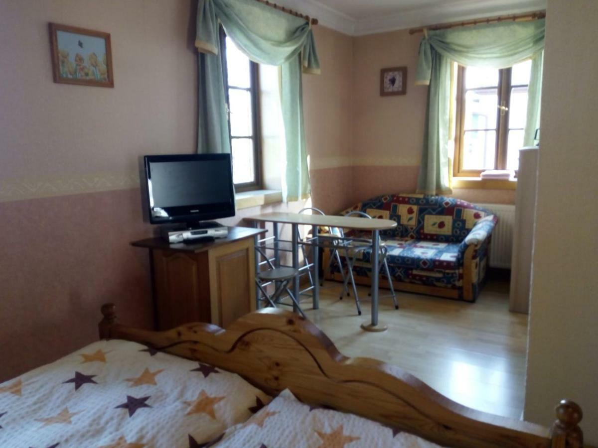 Restaurant A Pension Sorrento Hotel Nový Bor Kültér fotó